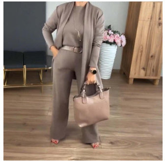 Conjunto Cozy Chic: cárdigan, top y pantalón